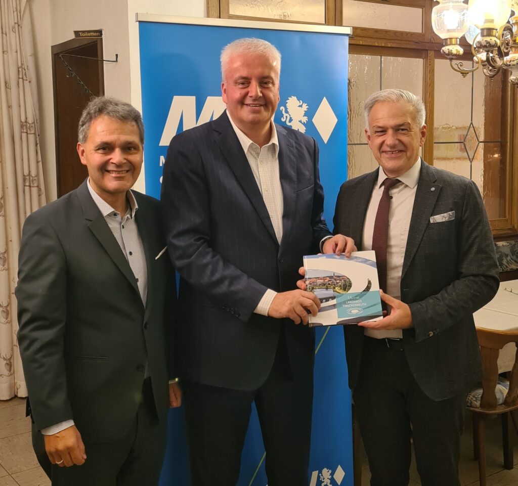 Traditionelles MU-Karpfenessen mit hochkarätigem Referenten Bundesbankvorstand Burkhard Balz